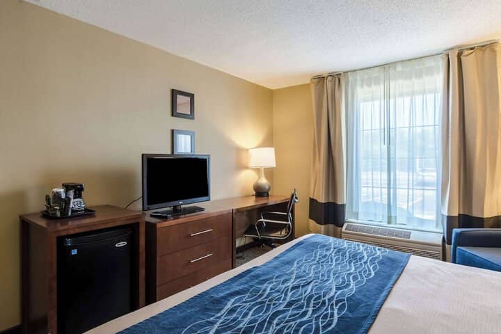 Room 30 of 52